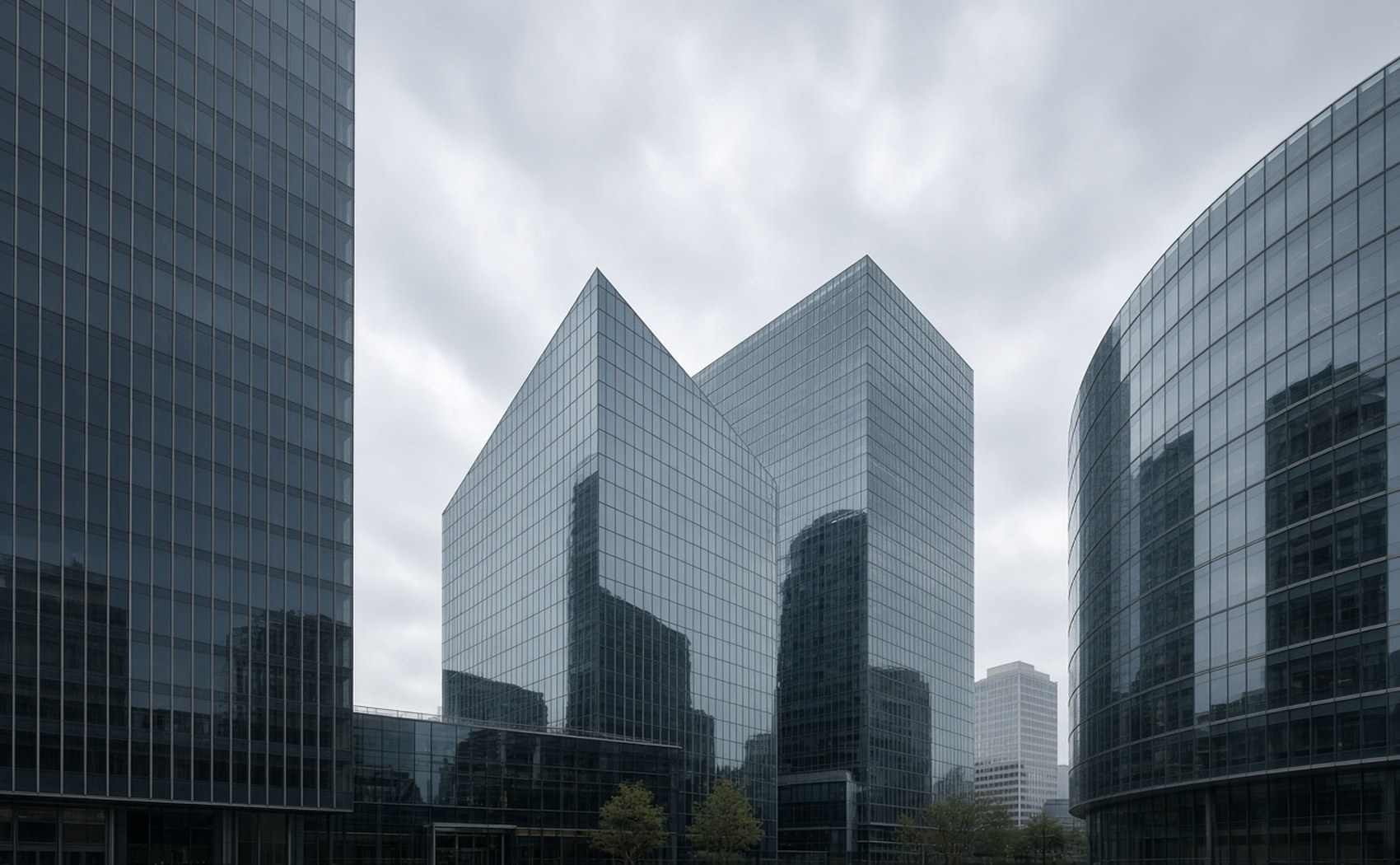 Dix groupes privés portent plus de 40 % des coûts de production